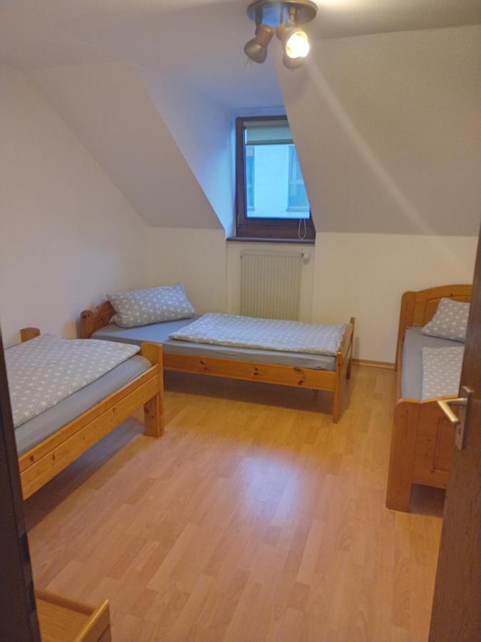 Zentrale Ferienwohnung Mit Blick Auf Die Paulinskirche Trier Exterior foto